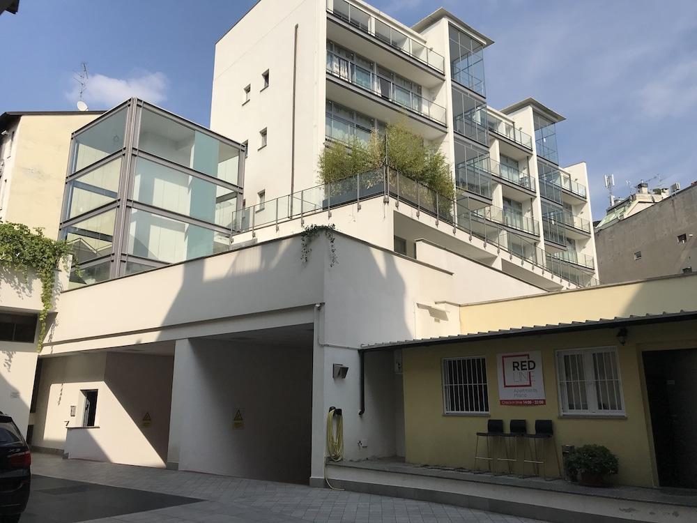 Red Line Apartments Milano Exterior photo